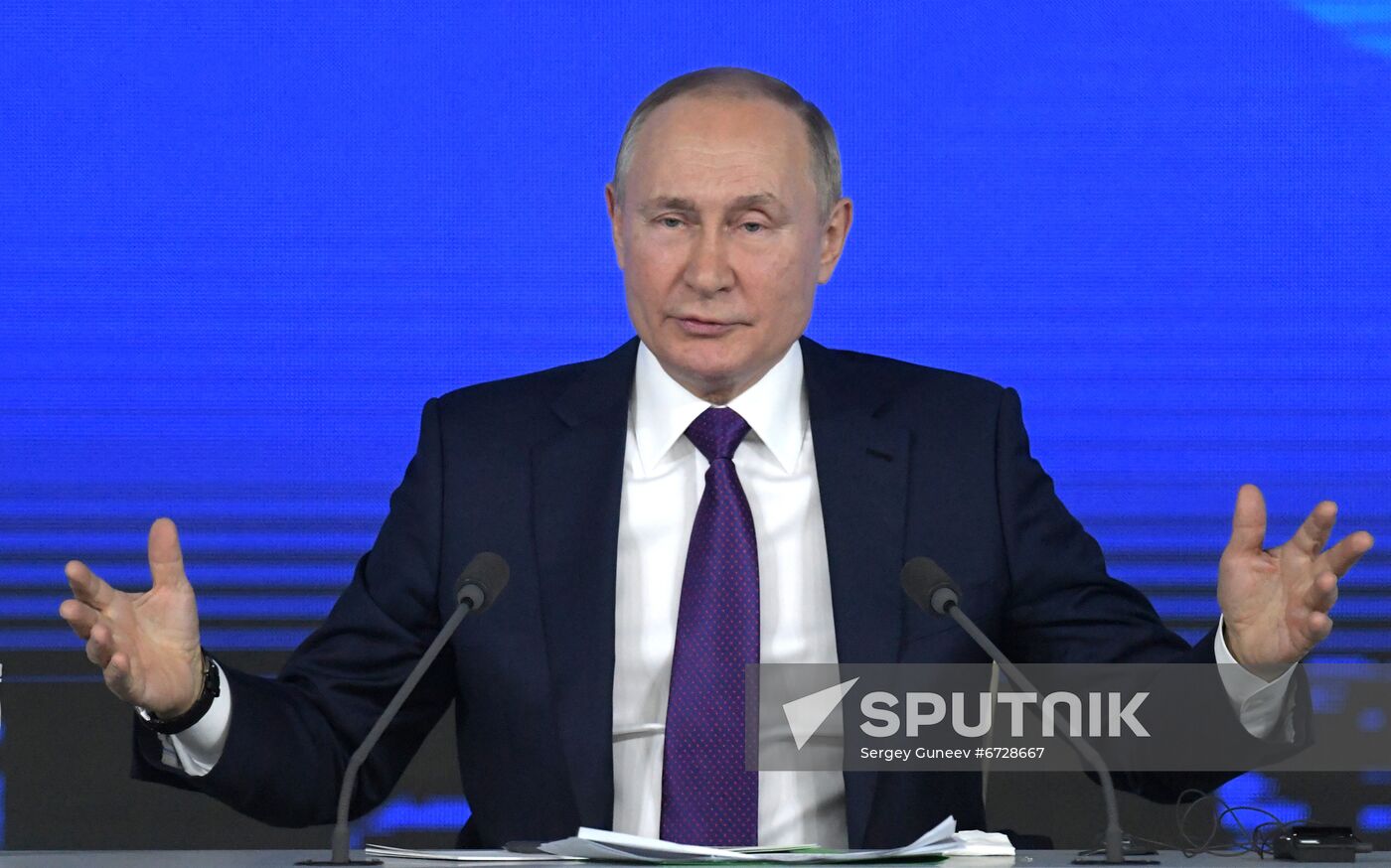 Russia Putin News Conference