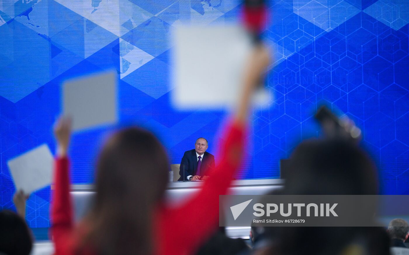 Russia Putin News Conference