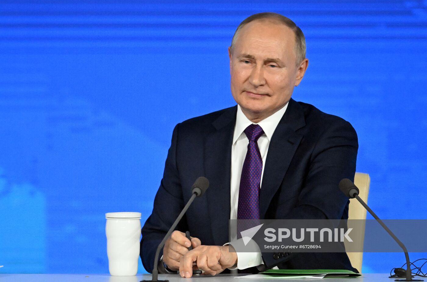 Russia Putin News Conference