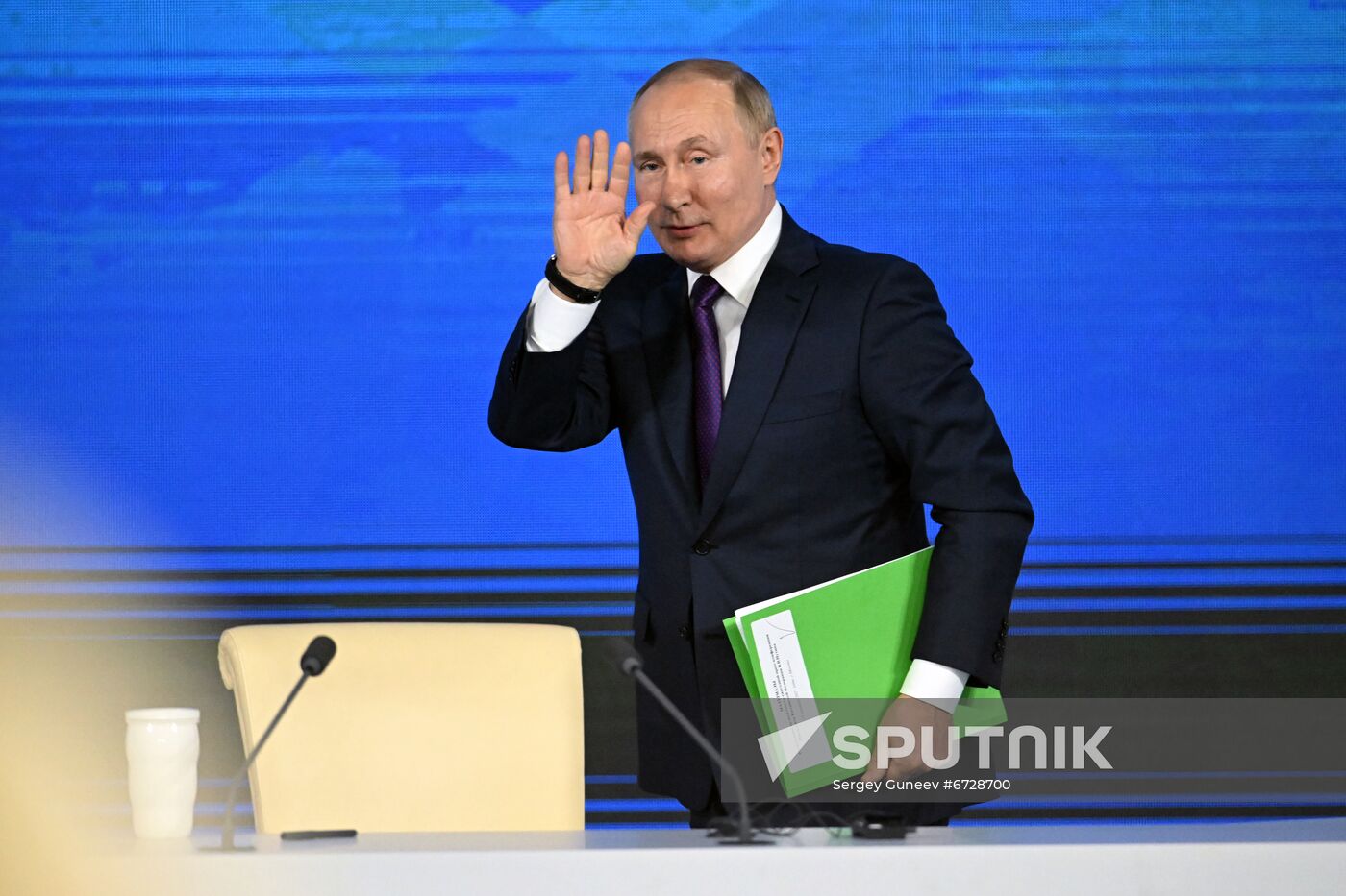 Russia Putin News Conference