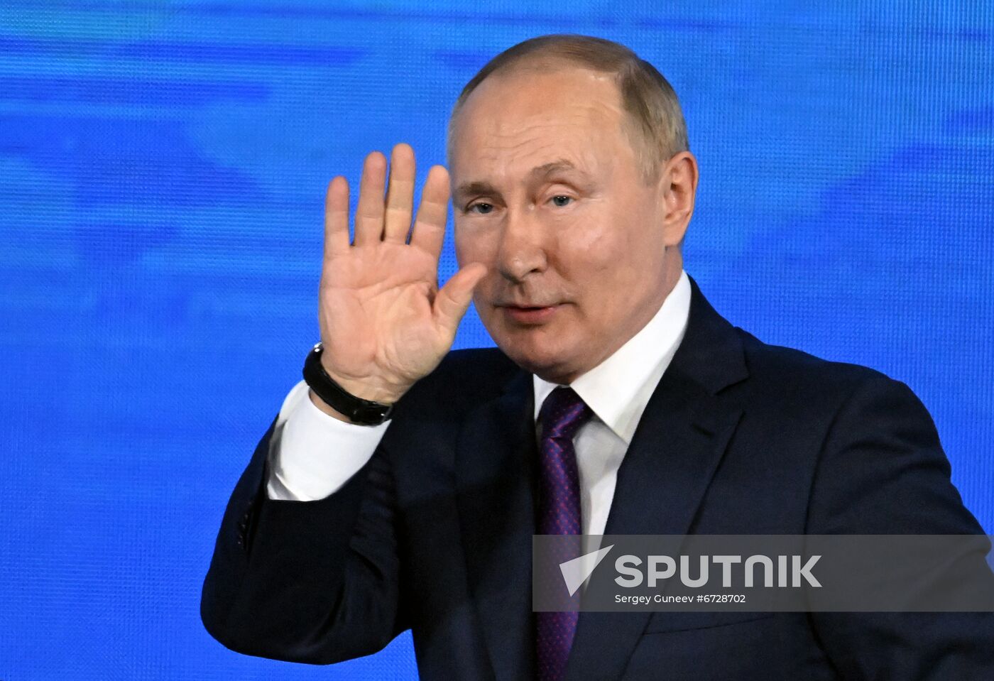 Russia Putin News Conference