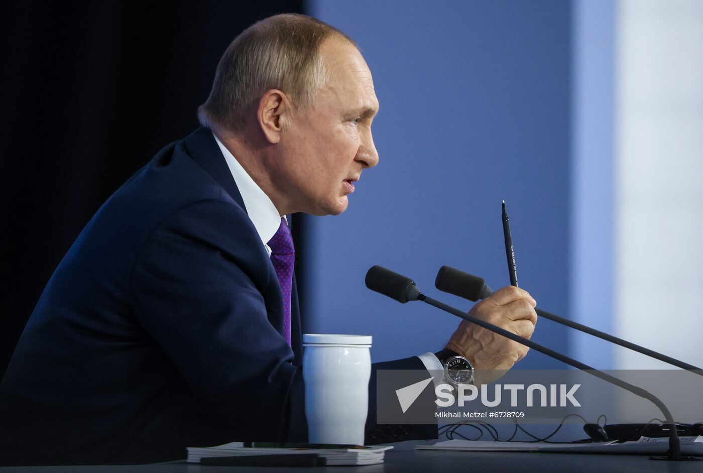 Russia Putin News Conference