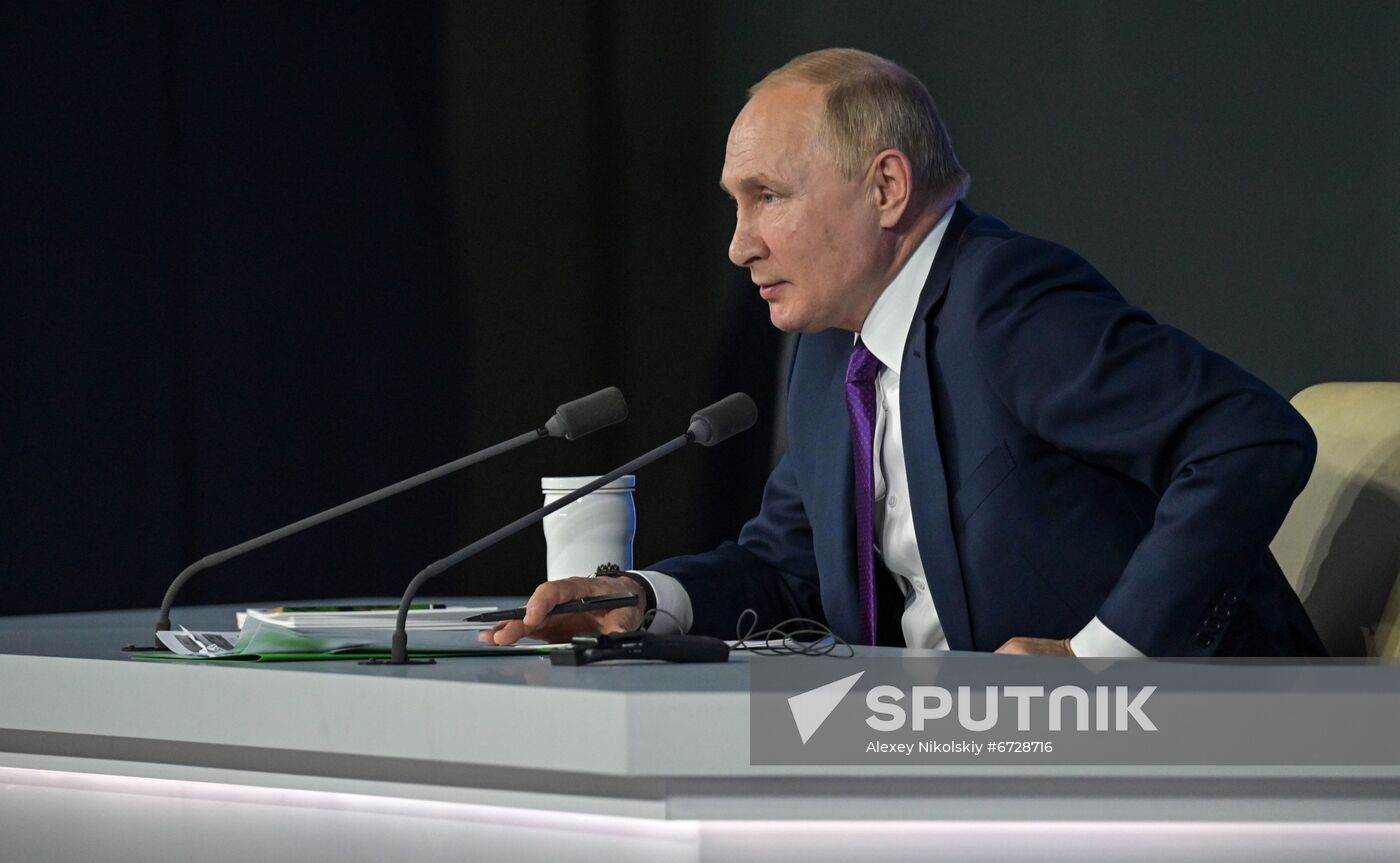 Russia Putin News Conference