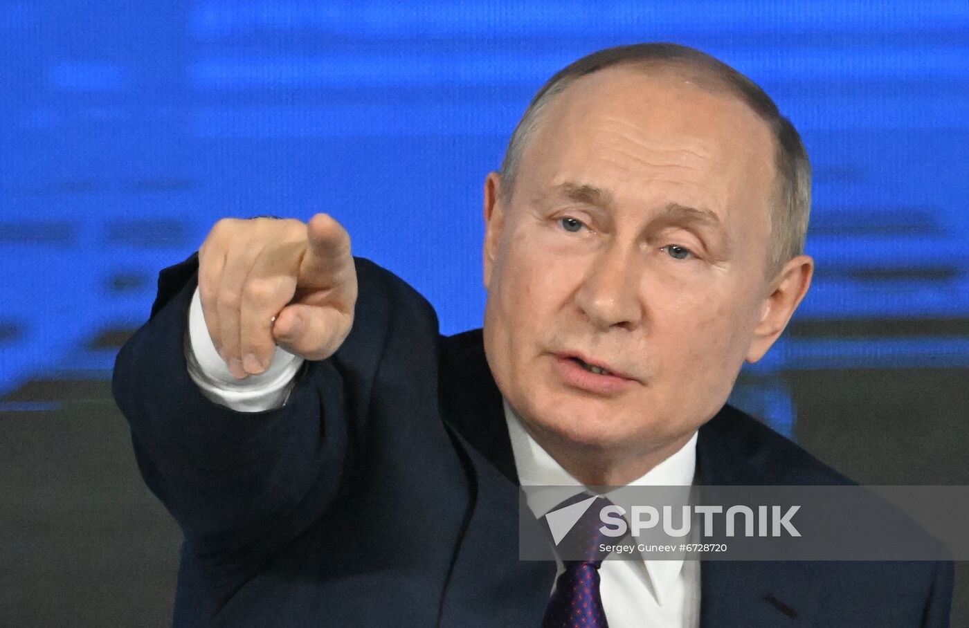 Russia Putin News Conference