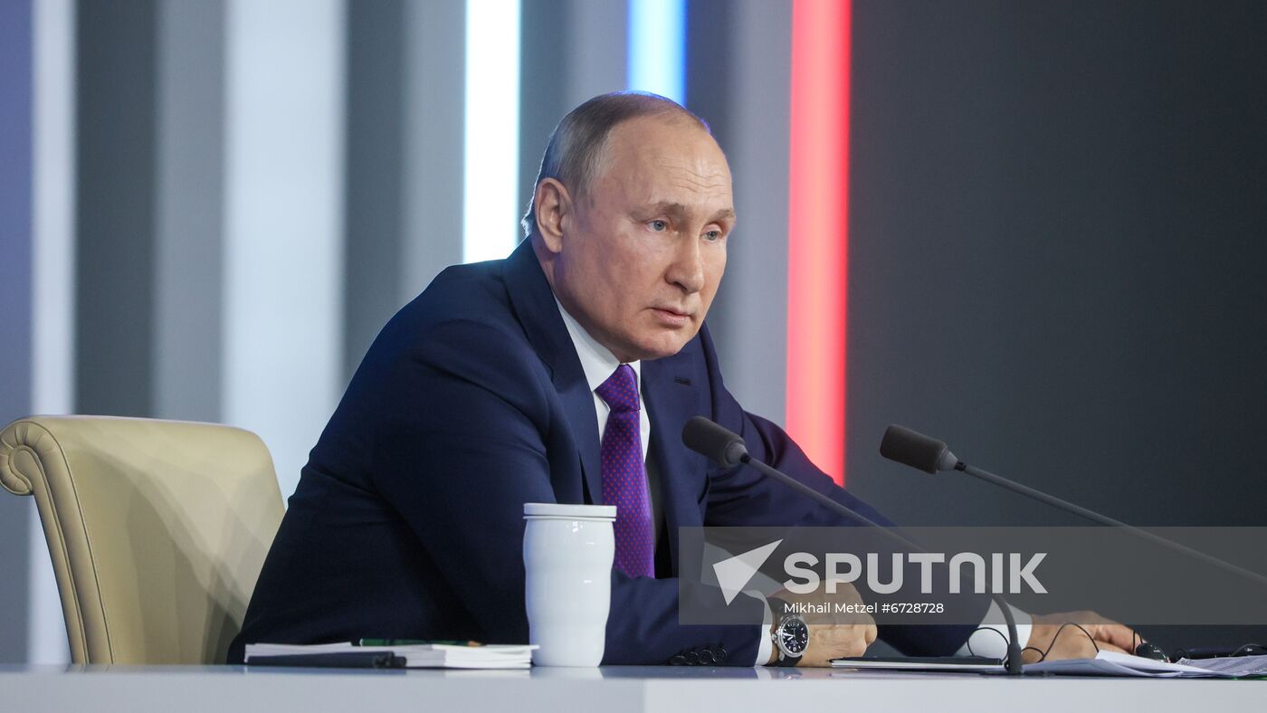 Russia Putin News Conference