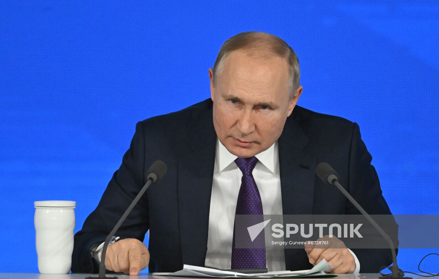 Russia Putin News Conference