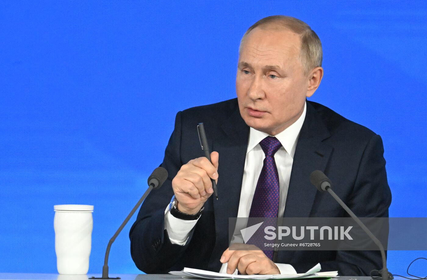 Russia Putin News Conference