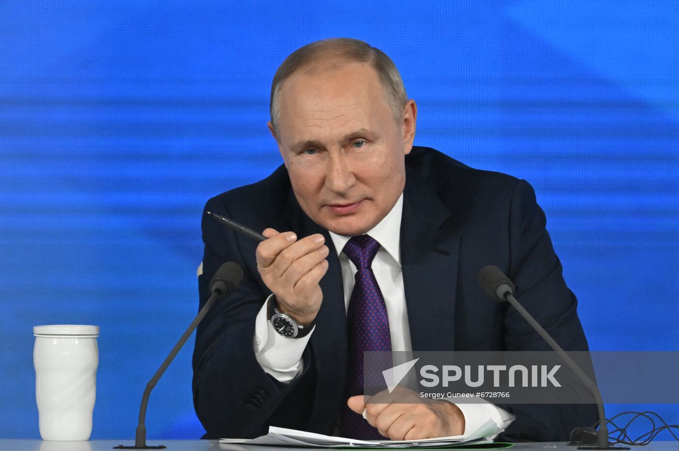 Russia Putin News Conference