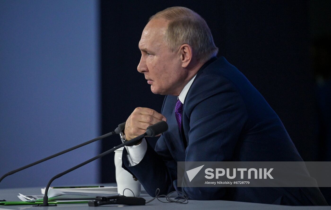 Russia Putin News Conference