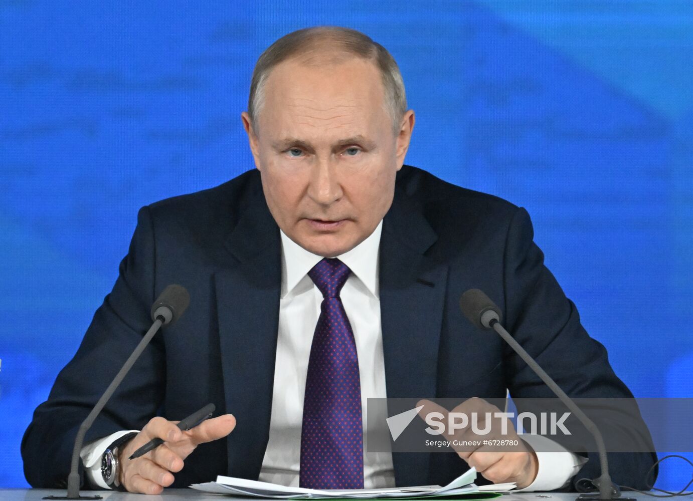 Russia Putin News Conference