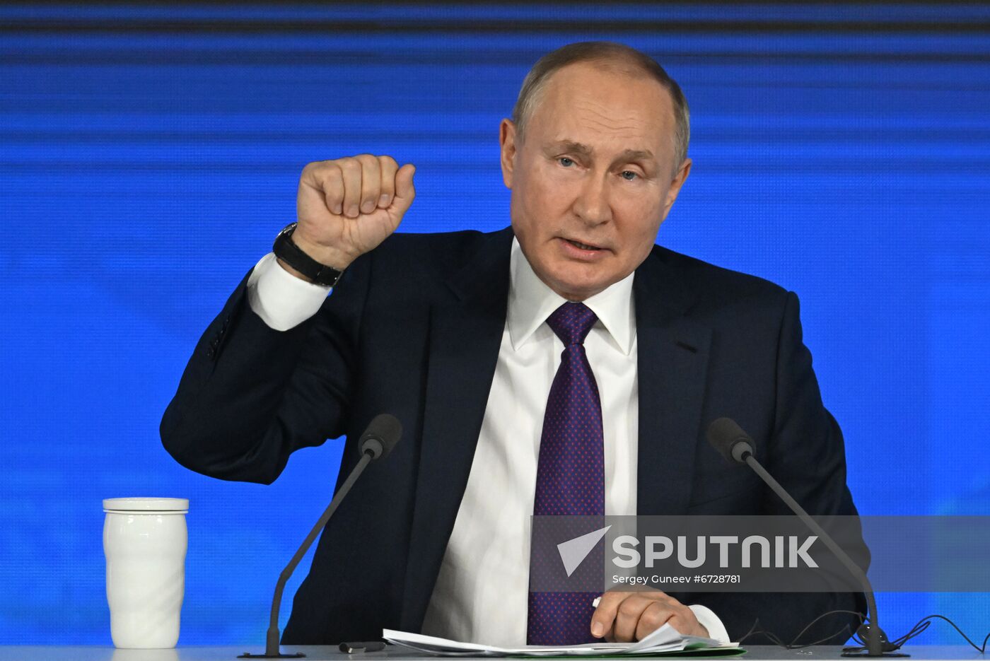 Russia Putin News Conference