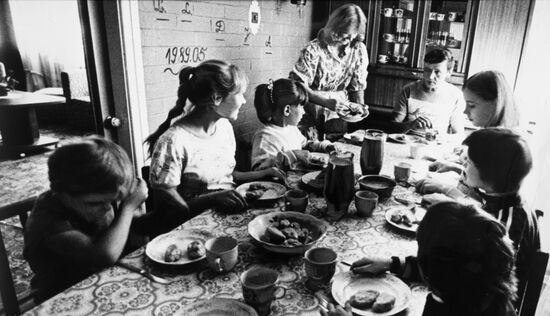 Large family of Ratnikas in Lithuania