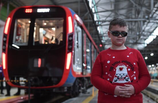 Russia New Year Season Charity