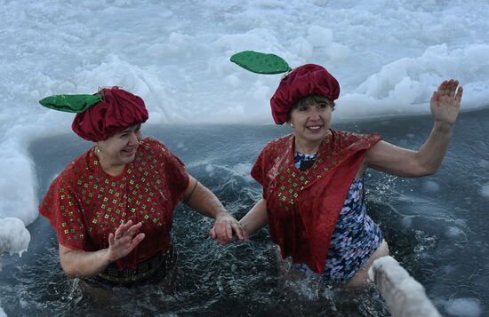 Russia Winter Swimming