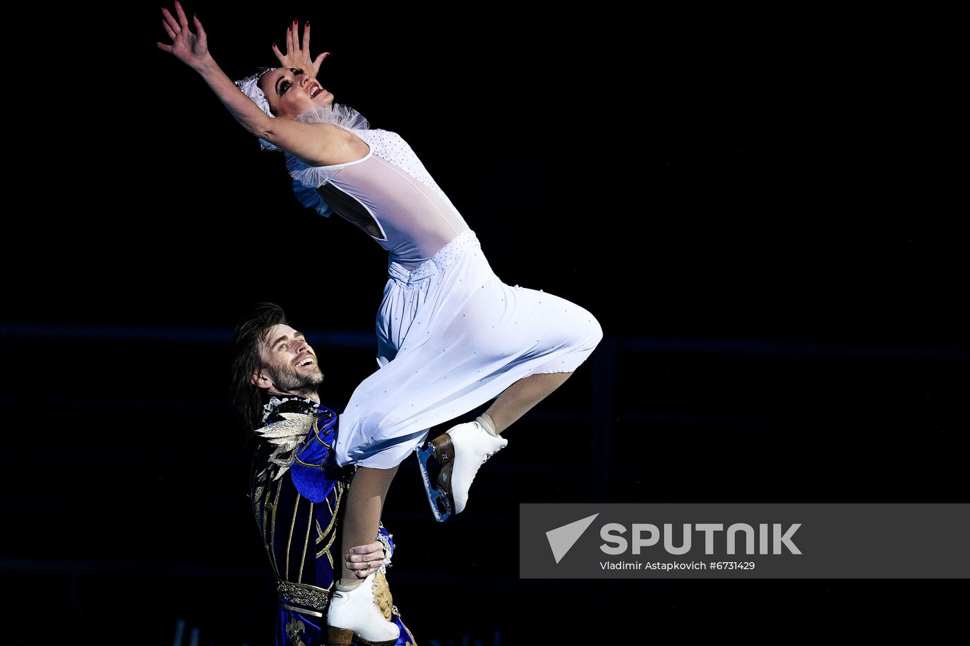 Russia Swan Lake Ice Show