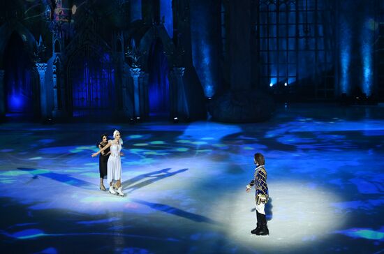 Russia Swan Lake Ice Show