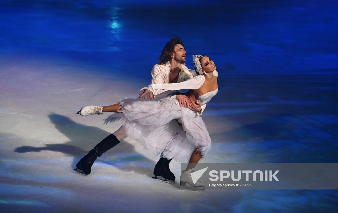 Russia Swan Lake Ice Show