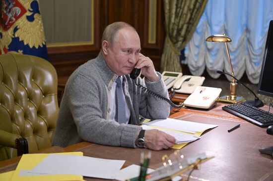 Russia Putin New Year Season Charity
