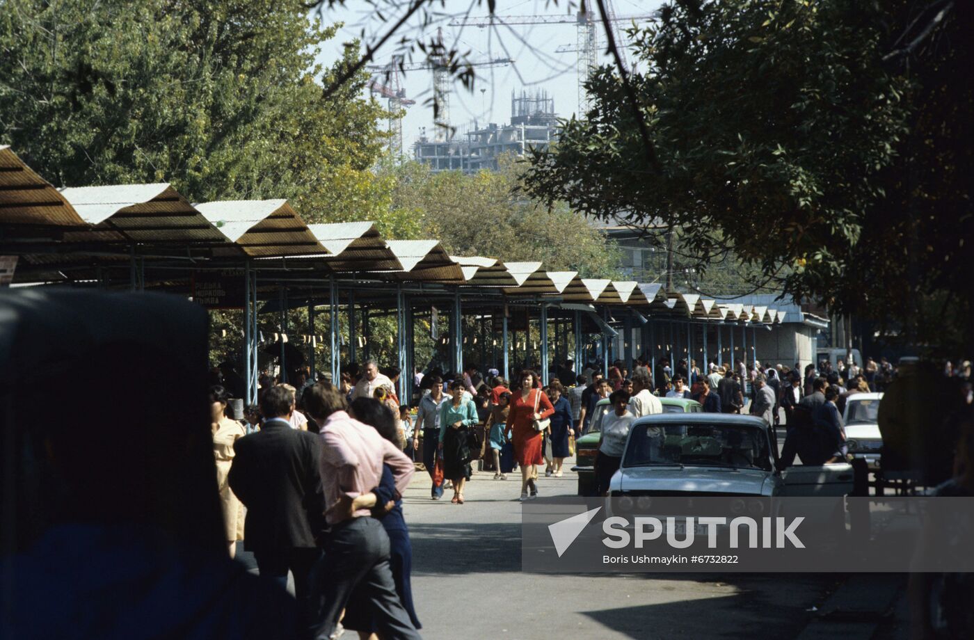 Alai Bazaar marketplace in Tashkent