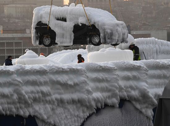 Russia Shipping Frozen Cars