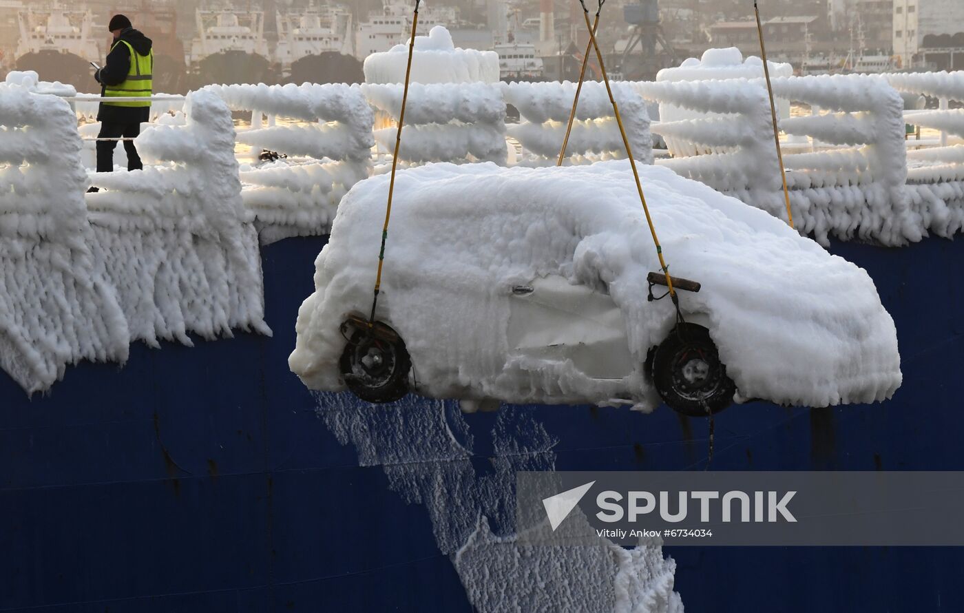 Russia Shipping Frozen Cars