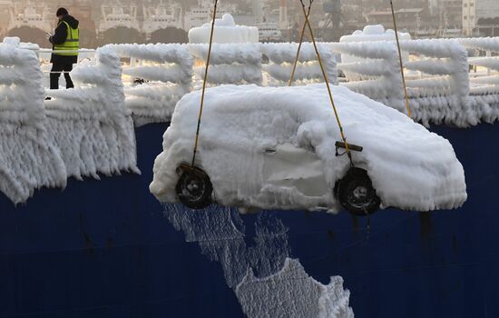 Russia Shipping Frozen Cars