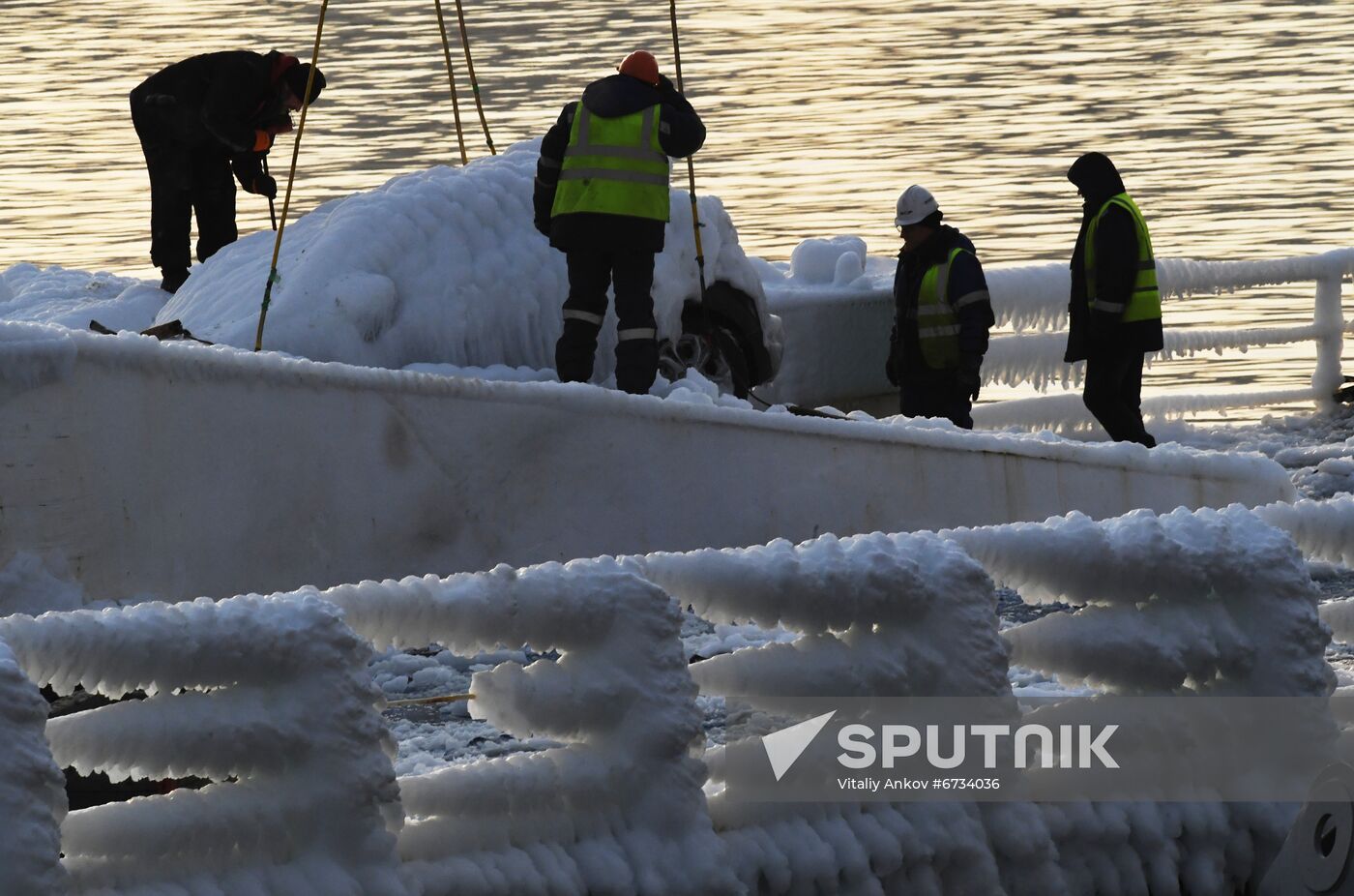 Russia Shipping Frozen Cars