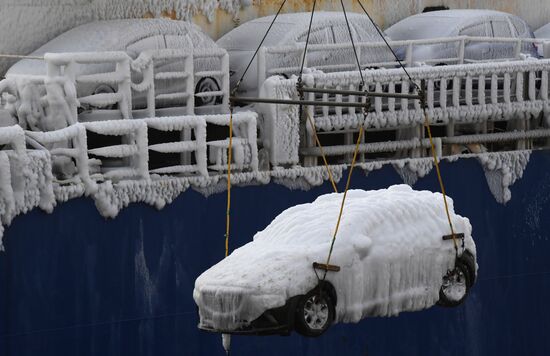 Russia Shipping Frozen Cars