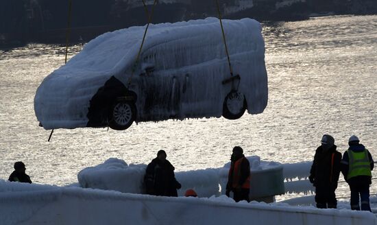Russia Shipping Frozen Cars