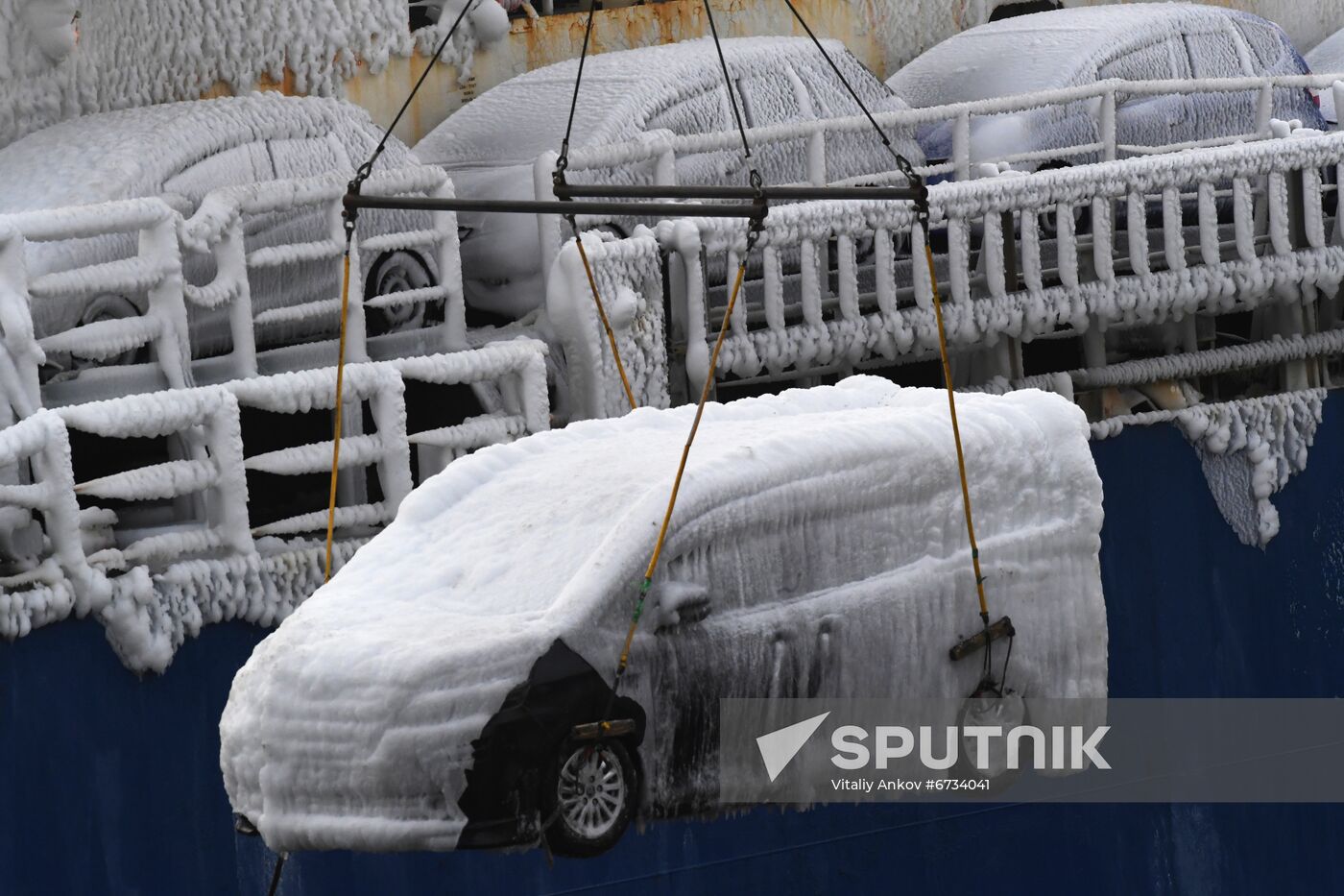 Russia Shipping Frozen Cars