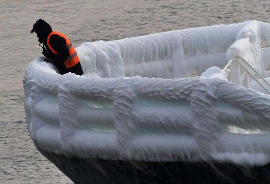 Russia Shipping Frozen Cars