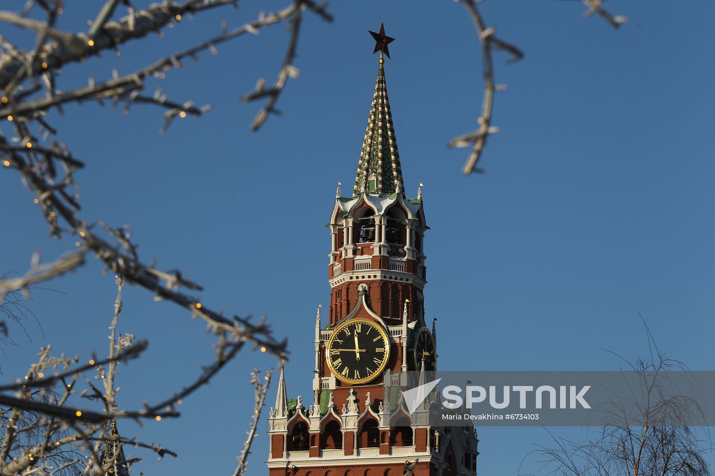 Russia New Year Festive Season Preparations