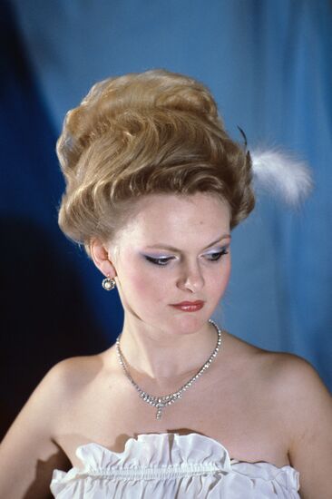 Hairdo from Valentin Yudashkin
