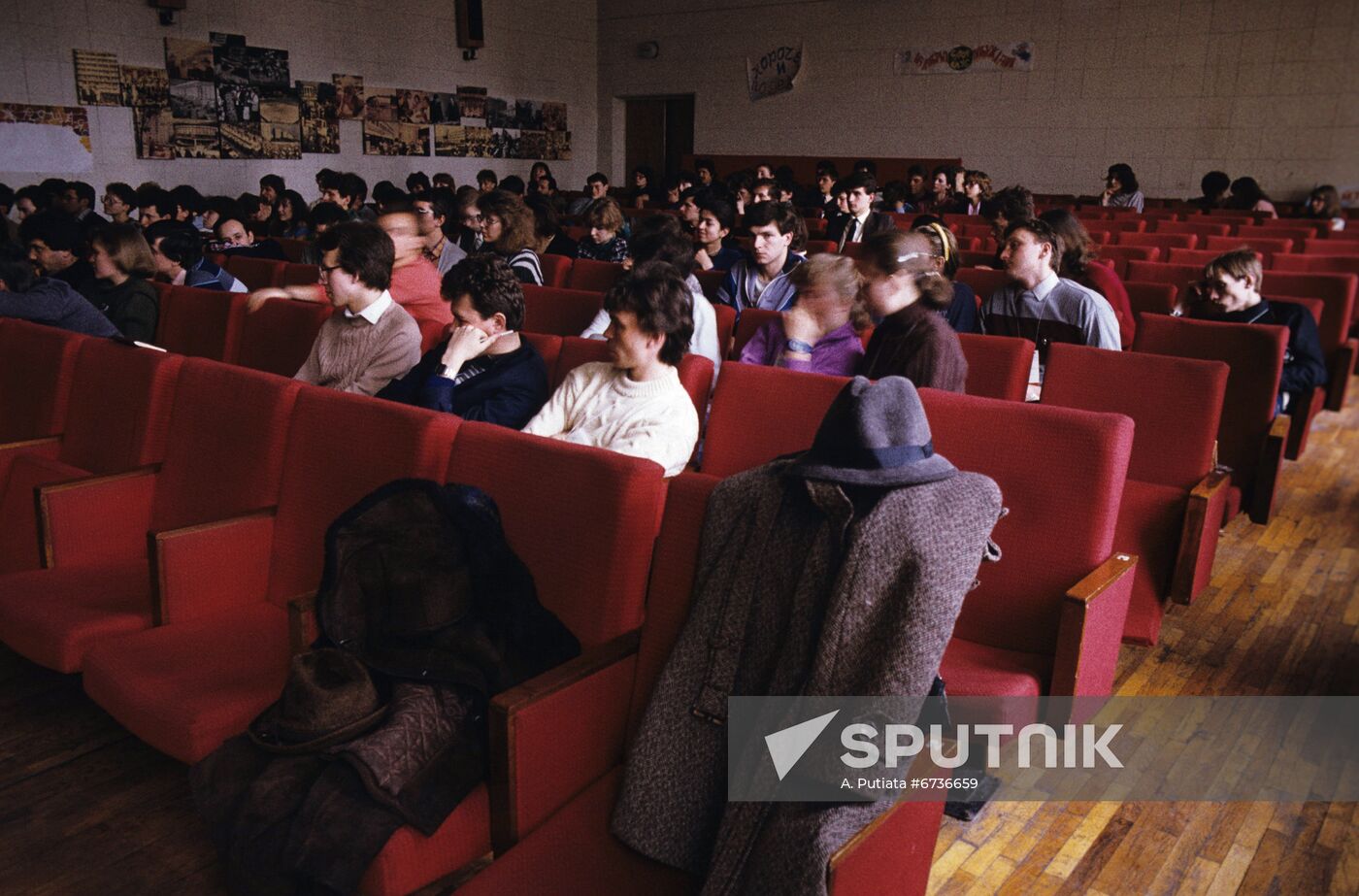 Student Theater of Variety Miniatures