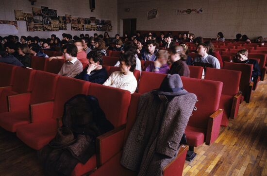 Student Theater of Variety Miniatures