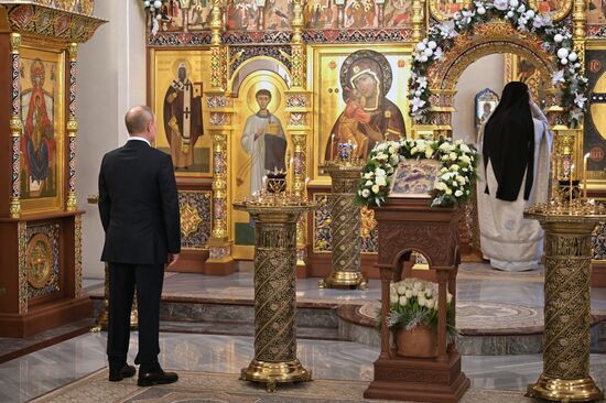 Russia Putin Orthodox Christmas