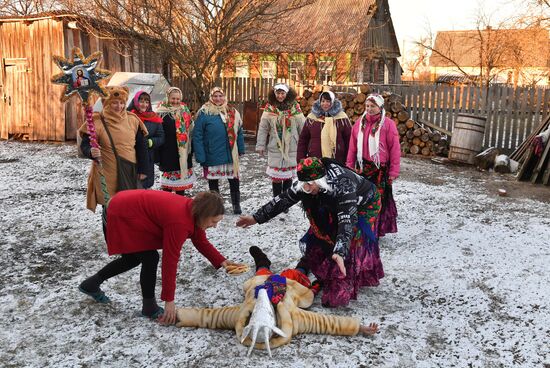 Belarus Christmas Caroling