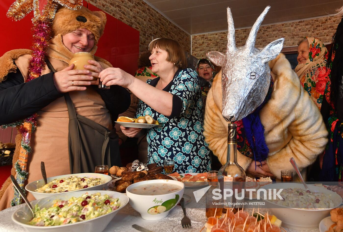 Belarus Christmas Caroling