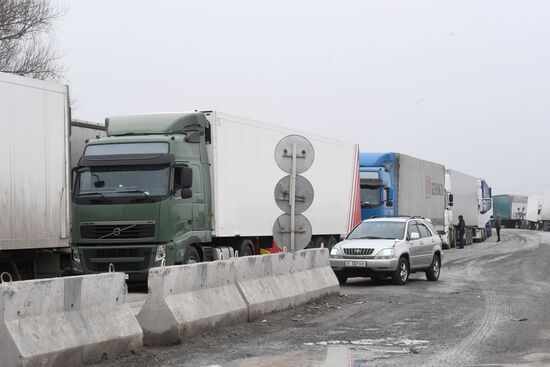Kyrgyzstan Kazakhstan Border