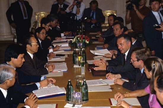 Minister for Foreign Affairs of Japan Michio Watanabe visits Russia