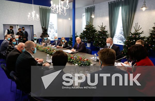 Russia Mishustin Successful Family Forum