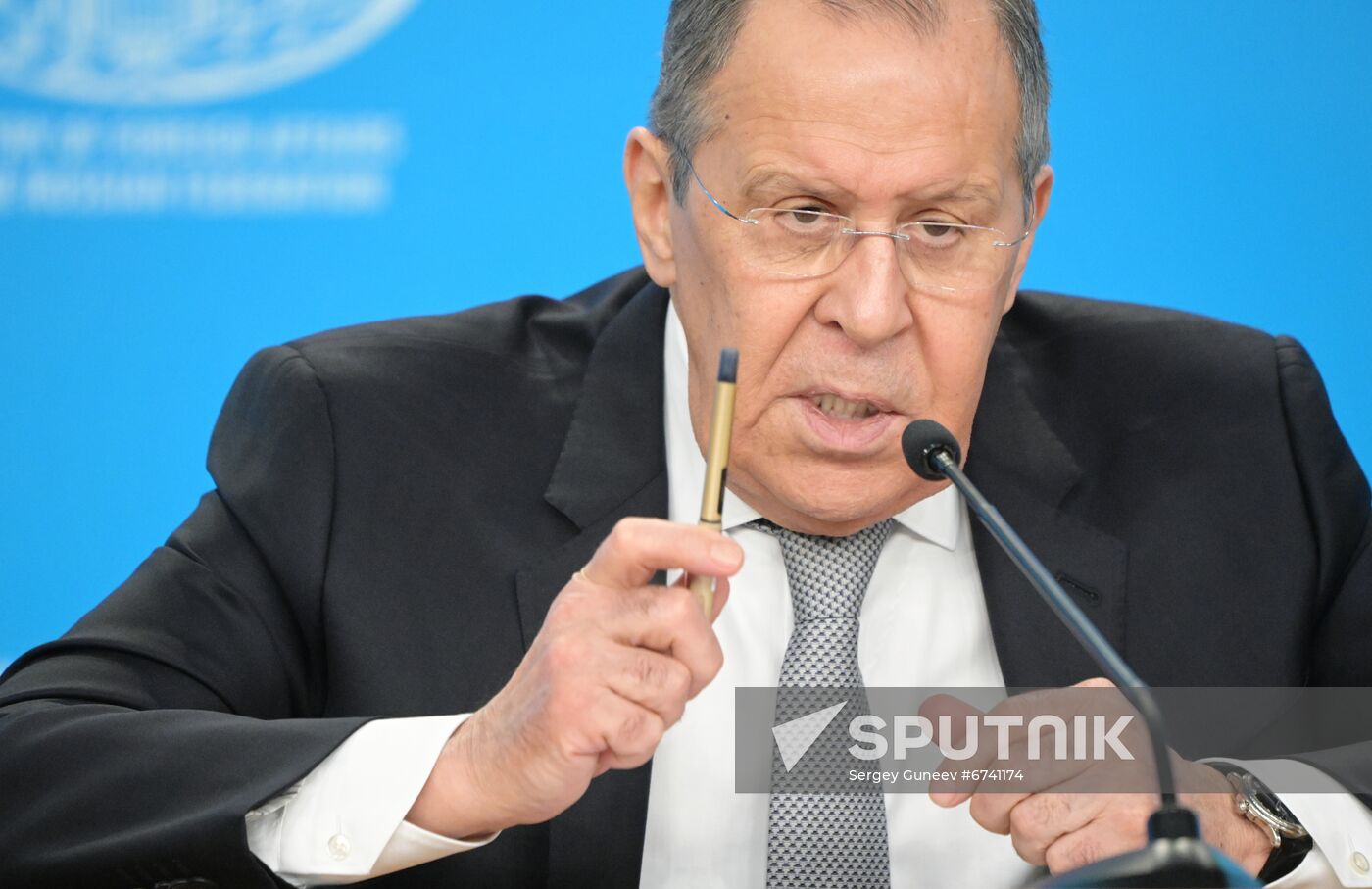 Russia Lavrov News Conference