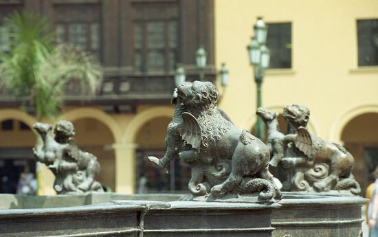 Detail of 17th century fountain on Lima square