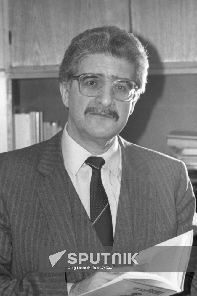 Soviet scientist-Orientalist Nodari Simonia