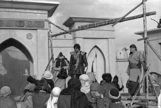Filming Ajooba (1991)