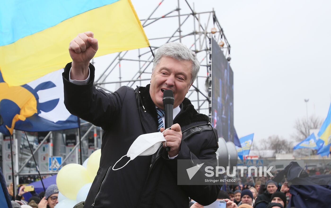 Ukraine Poroshenko Treason Trial