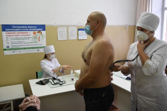 Russia Coronavirus Revaccination 