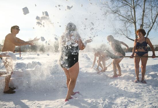 Russia Winter Swimming
