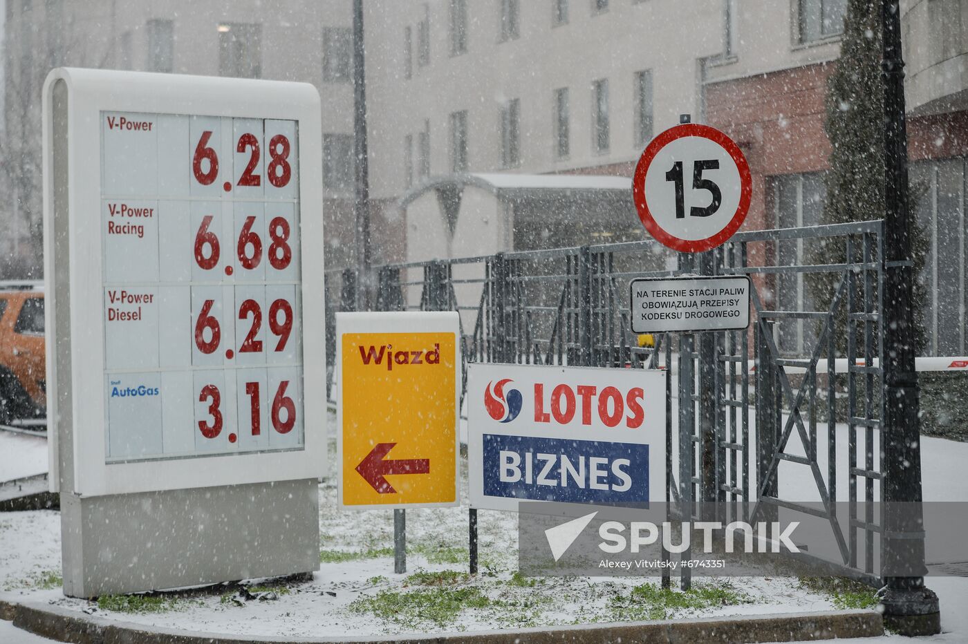 Poland Gas Dificulty