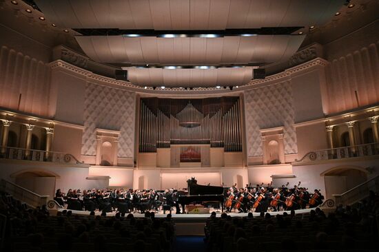 Russia Music Pianist Douglas Concert
